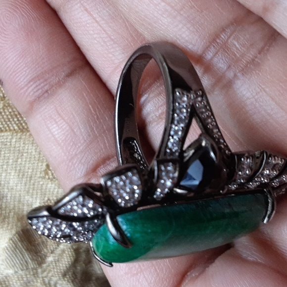 925 Green Corundum (Sapphire), White Zircons & Smoky Quartz. - Picture 9 of 15